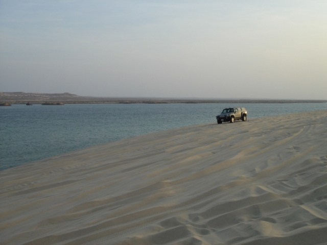 Name:  qatar inland sea.JPG
Views: 1158
Size:  124.7 KB