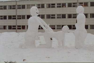 Name:  snowmanorgie.jpg
Views: 341
Size:  9.1 KB