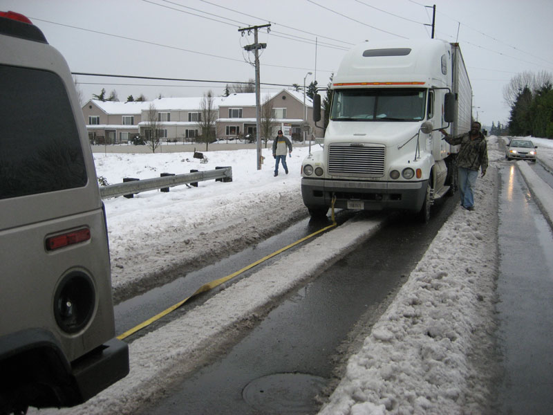 Name:  H2_semi_rescue.jpg
Views: 951
Size:  91.3 KB