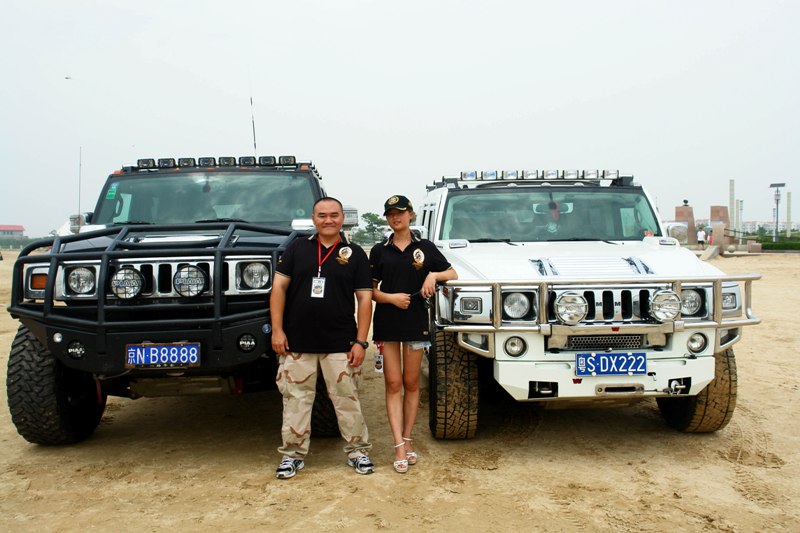Name:  Hummer girls (3).JPG
Views: 758
Size:  93.3 KB