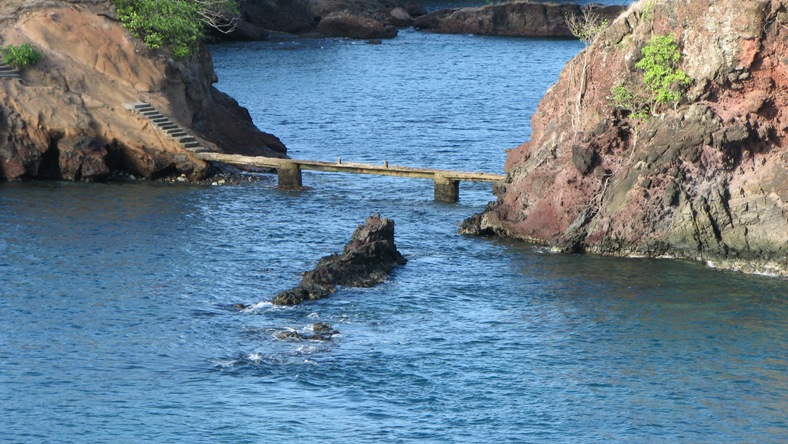 Name:  Lookout Bridge 2 St. Lucia.jpg
Views: 211
Size:  166.4 KB