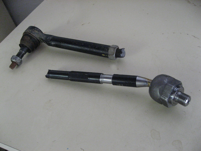 Name:  Broken Tie Rod off H3.JPG
Views: 7557
Size:  145.8 KB