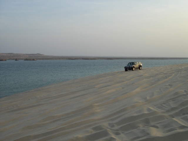 Name:  qatar inland sea.JPG
Views: 949
Size:  124.7 KB
